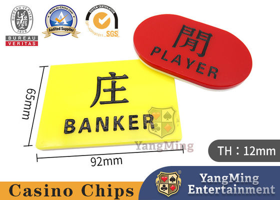 kaufen 12mm Bakkarat-Schürhaken-Karten-Acryl geschnitztes chinesisches und Englischrot und gelbe Schürhaken-Tabellen-Markierung Online-Herstellung