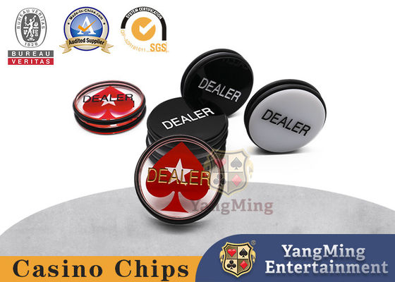 kaufen Acryl PVC Baccarat Marker Schwarz-Weiß Seidenbildschirm Gravierter Texas Poker Dealer Button Online-Herstellung