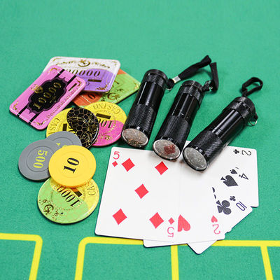 kaufen UVanti-fälschungskennzeichen schwarzer Mini Portable Lanyard Code Inspections-Lampen-Texas Holde-' M Poker Chip Coin Plastic Sheet Online-Herstellung