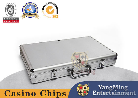 Runde 600pcs formen RFID-Schürhaken Chip Case, den 11.5g Clay Ceramic Portable Gambling Chips Fördermaschinen-Griff und Verschluss einstellte